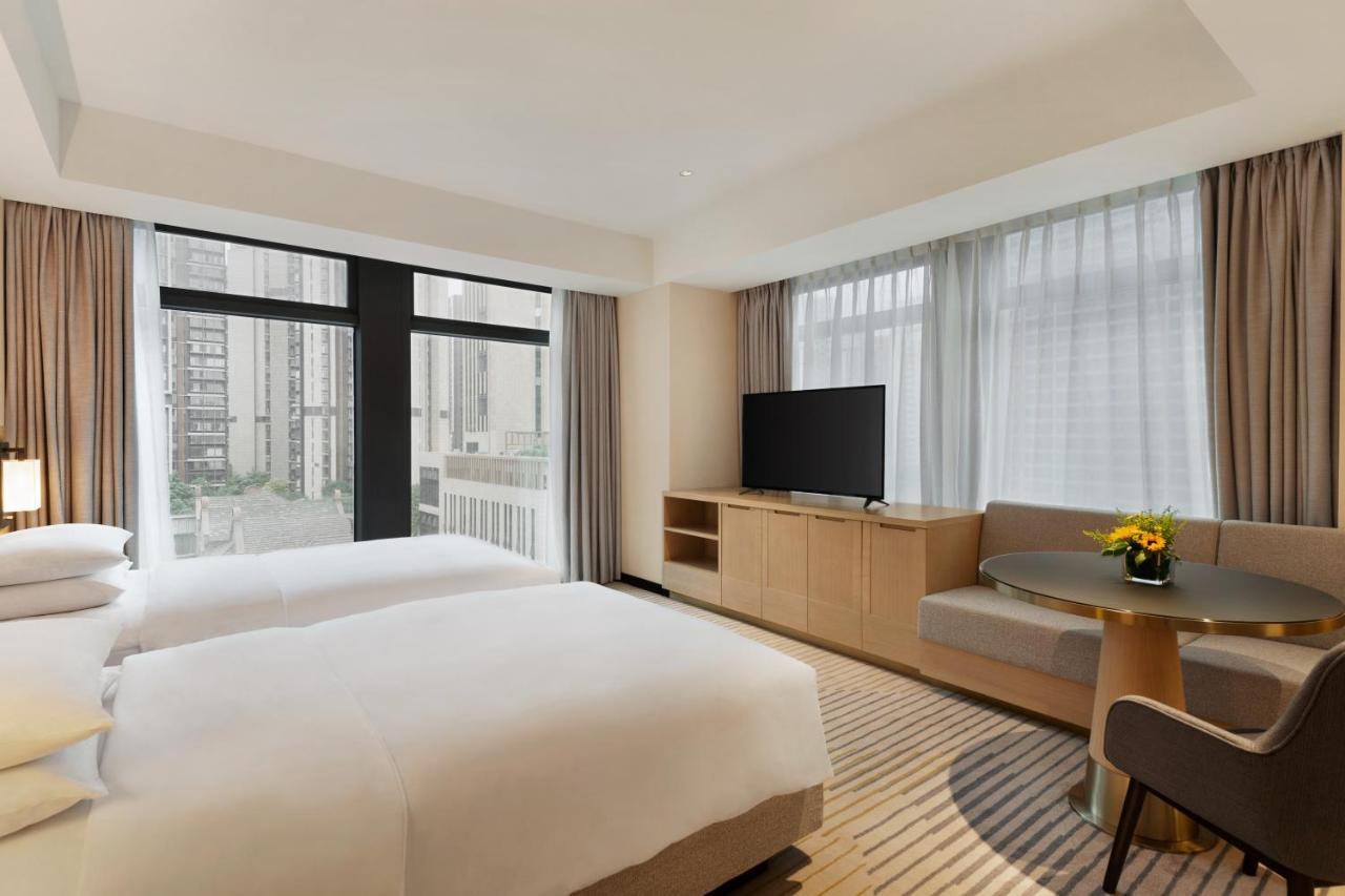 Hyatt Place Chengdu Pebble Walk Екстериор снимка