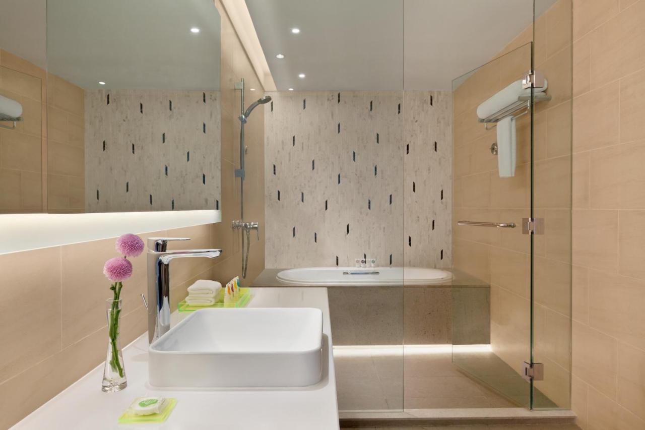 Hyatt Place Chengdu Pebble Walk Екстериор снимка